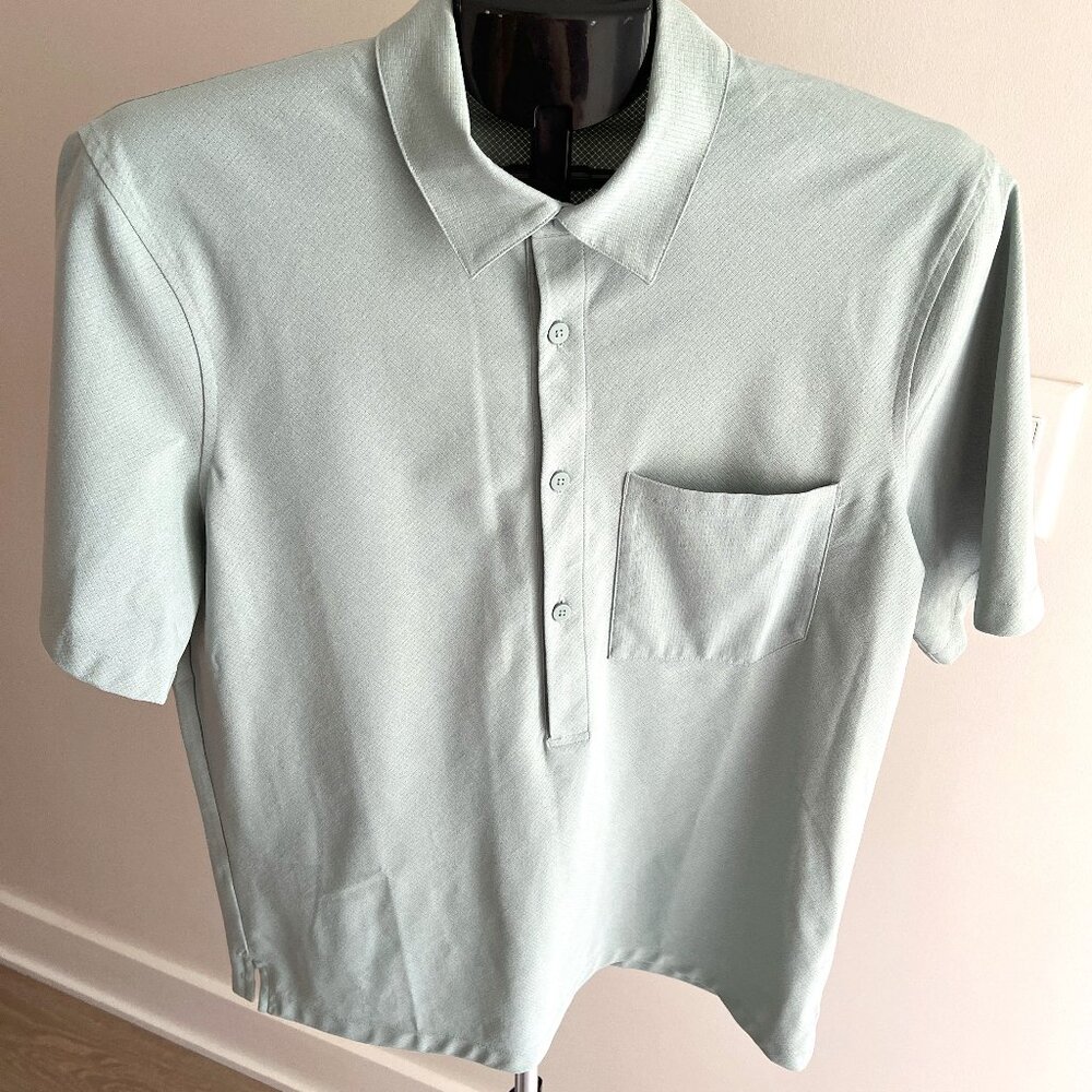 Lululemon Seafoam Green Pullover Shirt (Size Medium)